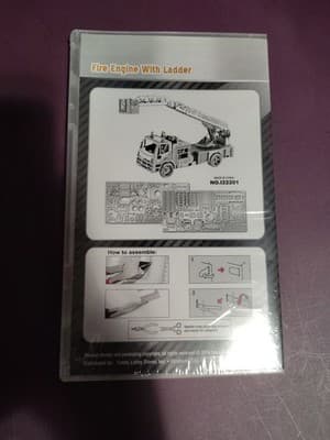 3D Metal Model Kit Fire Engine with Ladder DIY Puzzle New - Thumbnail 2