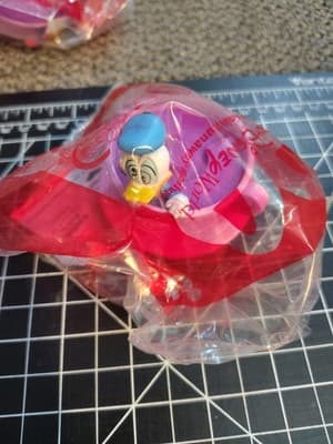 McDonald's 2020 Walt Disney World Runaway Railroad #8 Donald Duck Mad Tea Party - Thumbnail 3