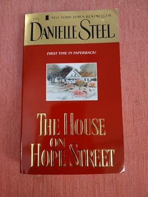 House on Hope Street : A Novel by Danielle Steel (2001, Mass Market)