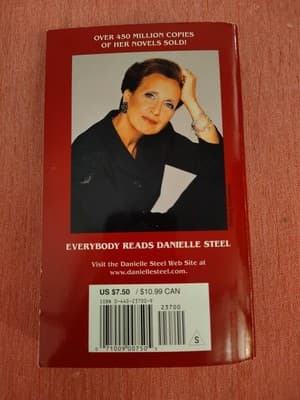 House on Hope Street : A Novel by Danielle Steel (2001, Mass Market) - Thumbnail 2