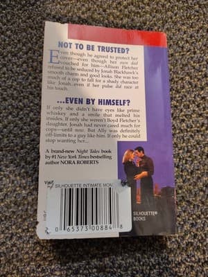 SilhouetteINTIMATE MOMENTS NORA ROBERTS NIGHT SHIELD - Thumbnail 2