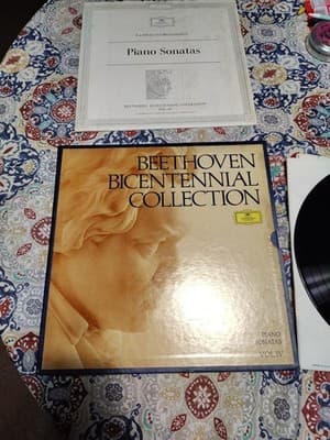 Beethoven Bicentennial Collection: PIANO SONATAS VOL. IV, BOX SET NM, DGG