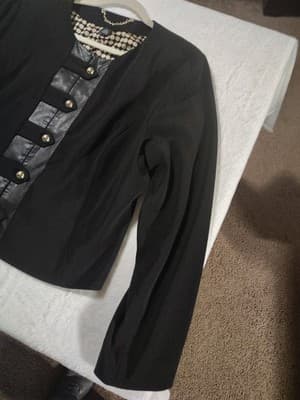 Chico's Black Label Blazer With Faux Leather Trim and Gold Snap Buttons SZ 2 - Thumbnail 3