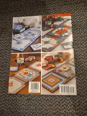 TABLE RUNNERS & COASTERS By Lisa Fosnaugh & Sue Reeves *Excellent Condition* - Thumbnail 2