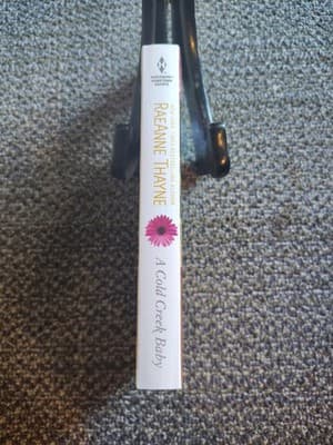 A Cold Creek Baby - Mass Market Paperback By RaeAnne Thayne - New - Thumbnail 3