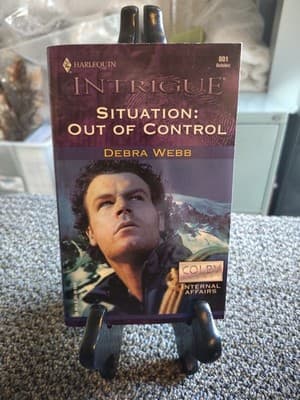 Intrigue Situation: Out of Control : Debra Webb 2004 PB #801 Book