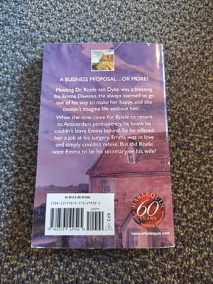 Emmas Wedding (Best of Betty Neels) - Mass Market Paperback - ACCEPTABLE - Thumbnail 2