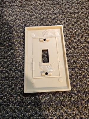 Eagle 2144W White 1-Gang Toggle Switch Plastic Oversize Wallplate Cover Plate - Thumbnail 2