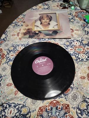 Anne Murray – Christmas Wishes - 1981 - Capitol Records SN-16232 Vinyl LP G+/VG - Thumbnail 2