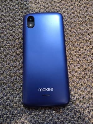 Moxee Mobile Phone Blue 32GB Locked Smartphone With Rear Camera & Sleek Design - Thumbnail 3