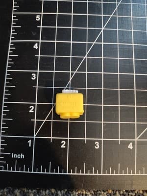 Shopkins Season 5 Yellow Tiny Tissues Figure - Thumbnail 2