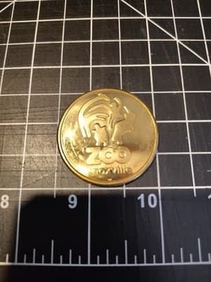 Vintage Knoxville Tennessee zoo Rhinoceros coin - Thumbnail 2