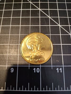 Vintage Knoxville Tennessee zoo African Lion coin - Thumbnail 2