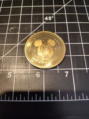 Walt DISNEY World 50th Anniversary 2021 Gold Medallion 1.5" Coin LUMIERE - Thumbnail 2