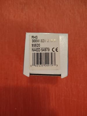 ONE GENUINE OEM OSRAM FHS 93520 NAED 54979 BULB 300W 82V GX5.3 HALOGEN LAMPLIGHT - Thumbnail 2