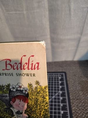 AMELIA BEDELIA AND THE SURPRISE SHOWER Parish, Peggy 1966 - Thumbnail 2