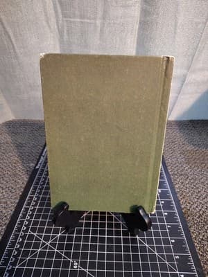 AMELIA BEDELIA AND THE SURPRISE SHOWER Parish, Peggy 1966 - Thumbnail 3