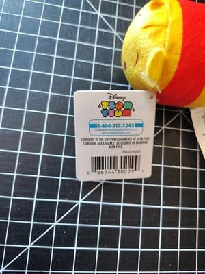 Just Play - Disney Tsum Tsum Mini Plush - WINNIE THE POOH (2.5 inch) - New - Thumbnail 2