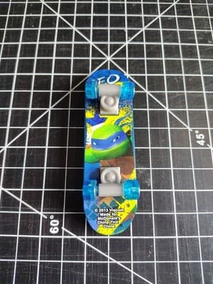 2013 McDonalds Happy Meal Toy Teenage Ninja Turtles Skateboard Viacom Blue. 1X - Thumbnail 2