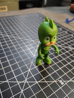 Disney Junior PJ Masks Gekko Green Poseable 3” Action Figure Just Play Frog Box - Thumbnail 2
