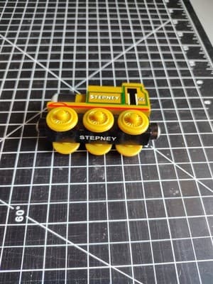 Thomas the Train Duncan Wooden Railway Tank Engine Rare 2003 Yellow Tomy - Thumbnail 2
