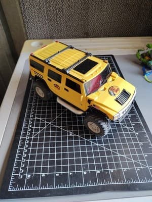 Tree House Kids Hummer H2 Bass Pro Shops Toy for parts or fix. - Thumbnail 3