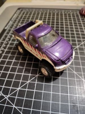 1998 SOMA PURPLE & WHITE 4X4 MIGHTY WHEELS PICK UP TRUCK DIECAST HOOD OPENS RARE - Thumbnail 2