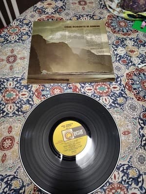 Oral Roberts In Hawaii By Various (Vinyl 1972 Light) Original Record Album - Thumbnail 2