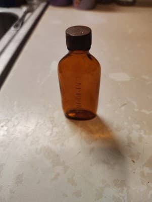 Amber small Capudine medicine Antique Amber Glass, With Lid Excellent Condition - Thumbnail 4