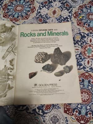 Rocks and Minerals - a Golden Exploring Earth Book (Rare!) - Thumbnail 3