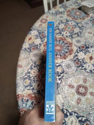 The Handy Bug Answer Book by Dr. Gilbert Waldbauer - Thumbnail 3