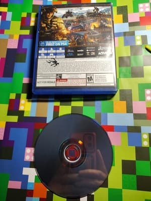 Call of Duty: Black Ops 4 (PS4) – Standard Edition – Used Game Disc & Case - Thumbnail 4