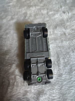 2012 HOT WHEELS BACK SLIDER TRUCK DIECAST GREEN DEMOLITION DERBY 1/64 - Thumbnail 4