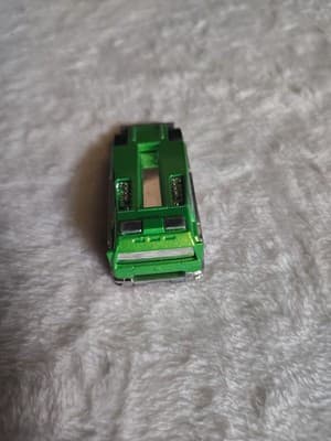 2012 HOT WHEELS BACK SLIDER TRUCK DIECAST GREEN DEMOLITION DERBY 1/64 - Thumbnail 3