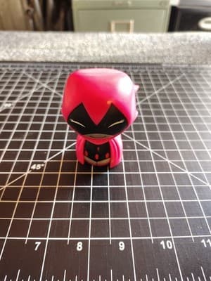 Funko DORBZ Teen Titans Go! RAVEN (Pink Variant) #222 Walmart Exclusive Loose - Thumbnail 4