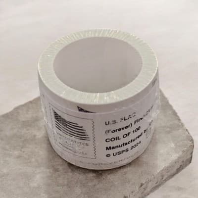1 Roll Of 100 Brand New Stamps, Sealed USPS Stamps FREE SHIPPING - Thumbnail 6