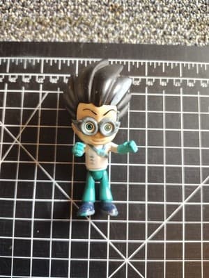 Disney Junior PJ Masks Villain ROMEO OK+ Green pants Gray glasses Streak