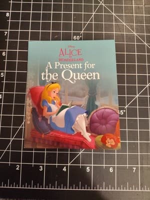 MINI BOOK Autumn Publishing Alice In Wonderland A Present For The Queen