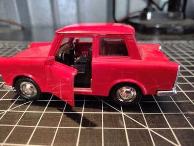 Superior Sunnyside Trabant 601 Trabi 1:32 Aprox Scale Model Car - Thumbnail 4