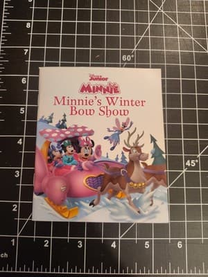 MINI BOOK Autumn Publishing Disney Junior Minnie's Winter Bow Show
