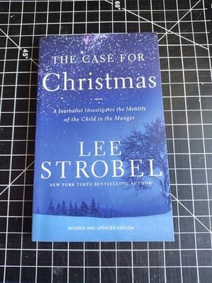 NEW! The Case for Christmas By Lee Strobel (Paperback) GREAT GIFT!
