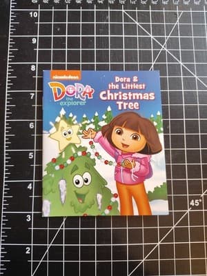 Nickelodeon Fun Studio Intl. Advent Mini Book Dora & The Littlest Christmas Tree