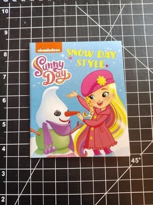 Nickelodeon Fun Studio Intl. Advent Mini Book Sunny Day Snow Day Style
