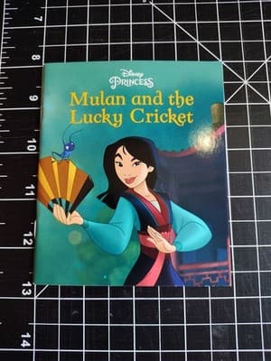 Disney Princess Mulan and the Lucky Cricket Autumn 4-5/8” x3-7/8” Mini Book 2021