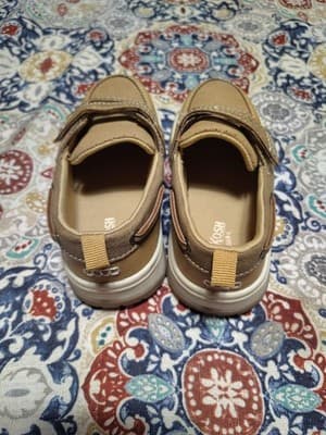 Oshkosh Sail Boys Toddler size 10 Boat Shoes Loafers Tan - Thumbnail 2