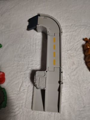 Makes A Lot Of Playsets And Landscapes For Miscellaneous Toys - Thumbnail 3