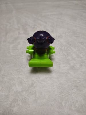 Susie Carmichael toy from the Rugrats series, Burger King Kids Meal in 1998 - Thumbnail 4