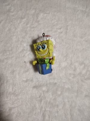 VTG 2003 SpongeBob Christmas Ornament 3 Inches With Blue Present