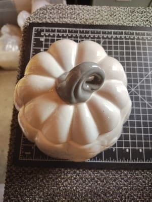 White Ceramic Decorative Fall Harvest Pumpkin Cookie Candy Jar NWOT - Thumbnail 5