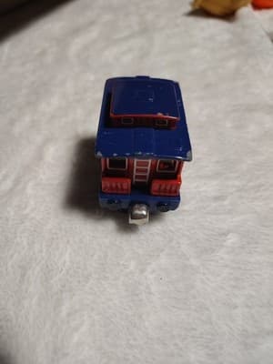 WALMART CABOOSE THOMAS FRIENDS TRAIN Diecast 2002 - Thumbnail 3